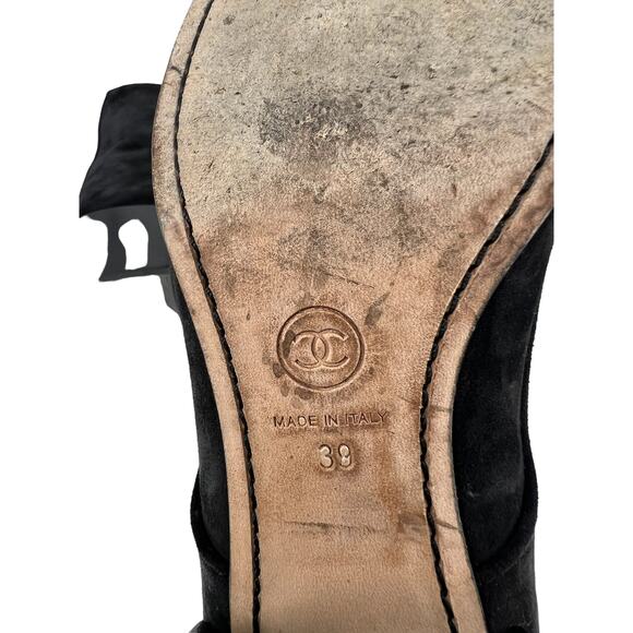 Chanel 2019 Interlocking CC Logo Suede Lace-Up Boots - Picture 16 of 16